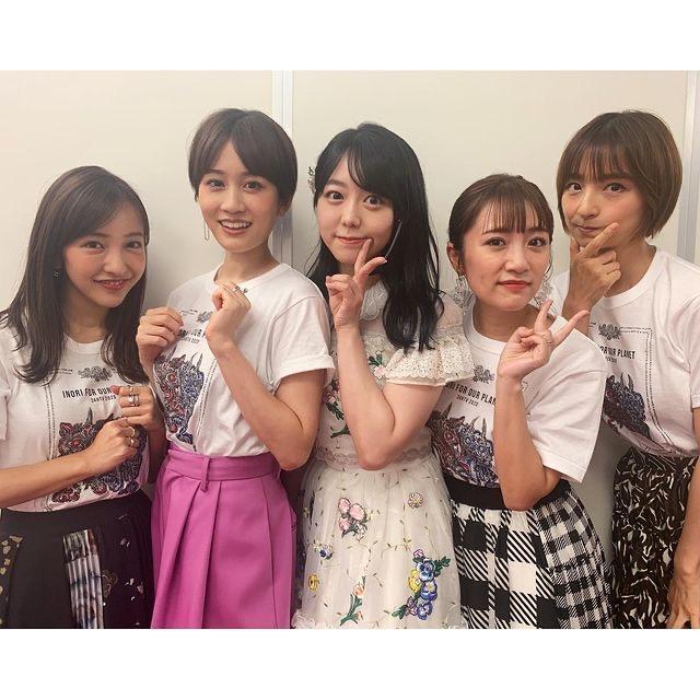 AKB48初代人氣成員被稱為「神7」,也都陸續步入禮堂,左起板野友美、大前敦子、峯岸南、高橋南與篠田麻里子。(翻攝自板野友美IG)