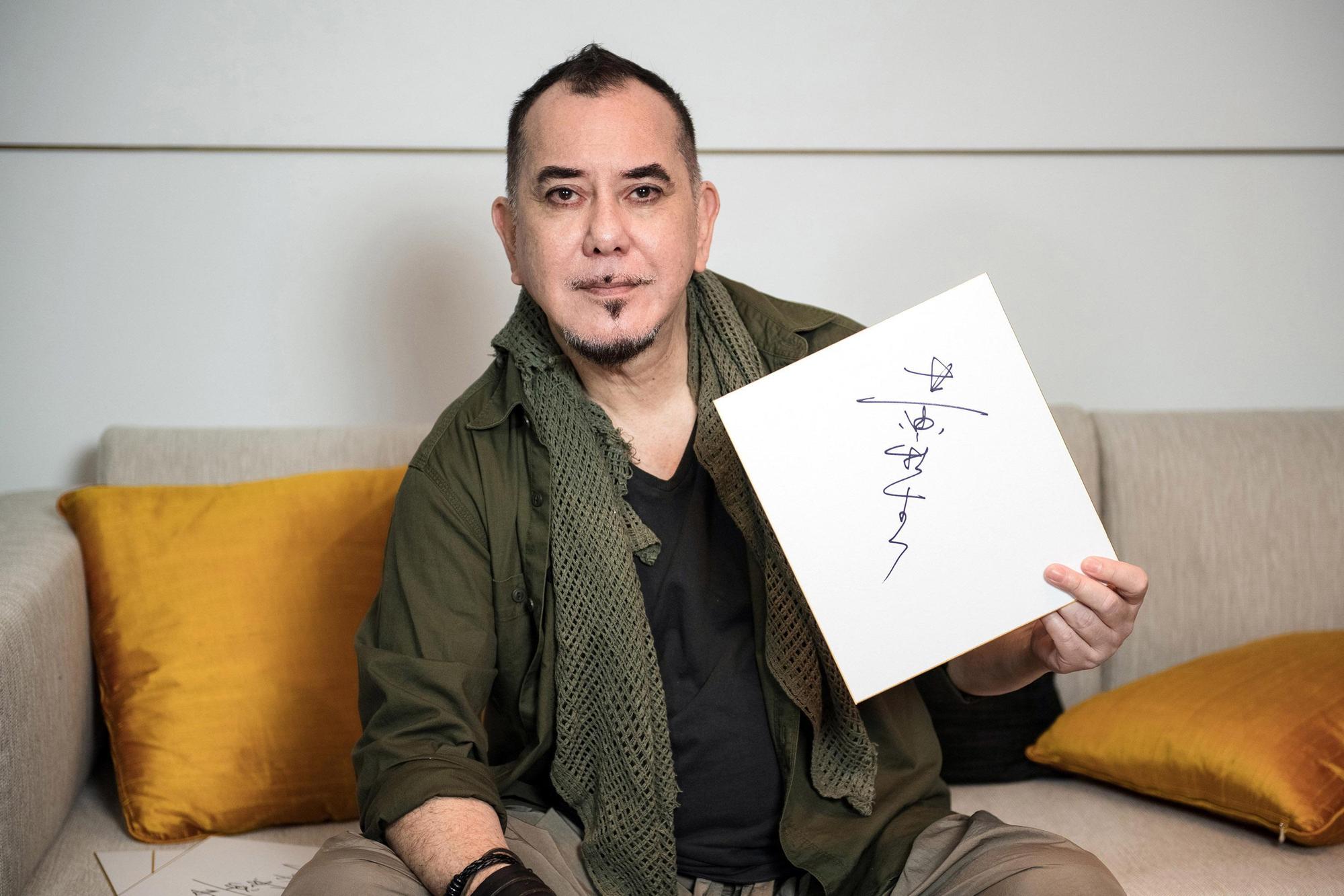 演過無數反派角色的黃秋生,認為「不知道自己壞的人最壞」。(LiTV提供)