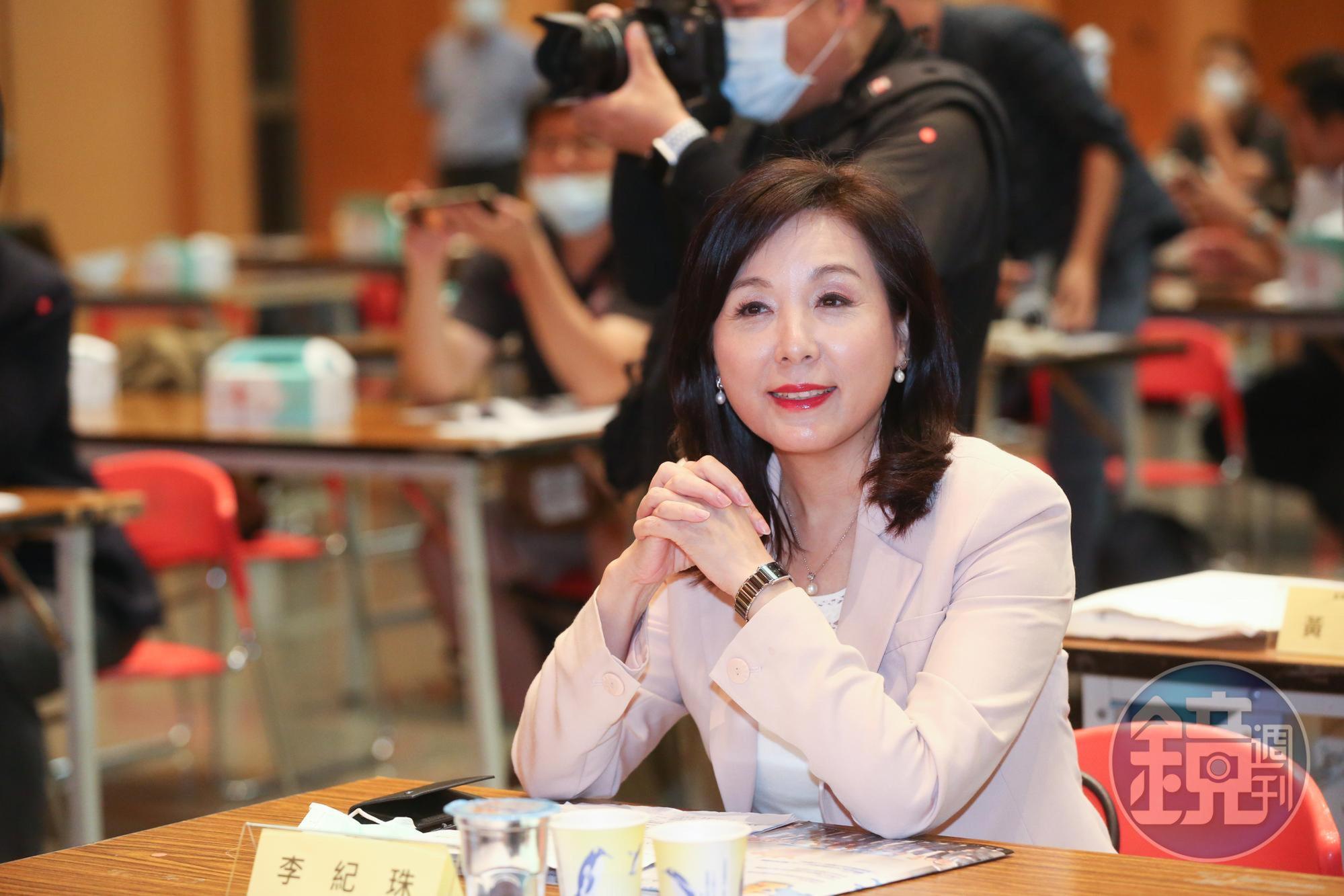 李紀珠轉任新光銀副董事長,外界解讀她是被降職。
