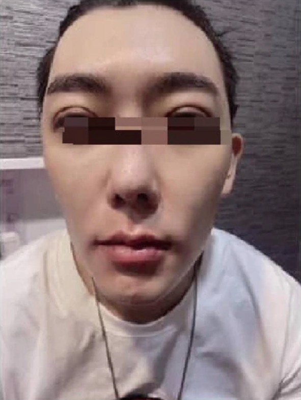 住在美魔女家的施男夥同2名共犯洗劫美魔女,還稱是被她包養。(翻攝自臉書)