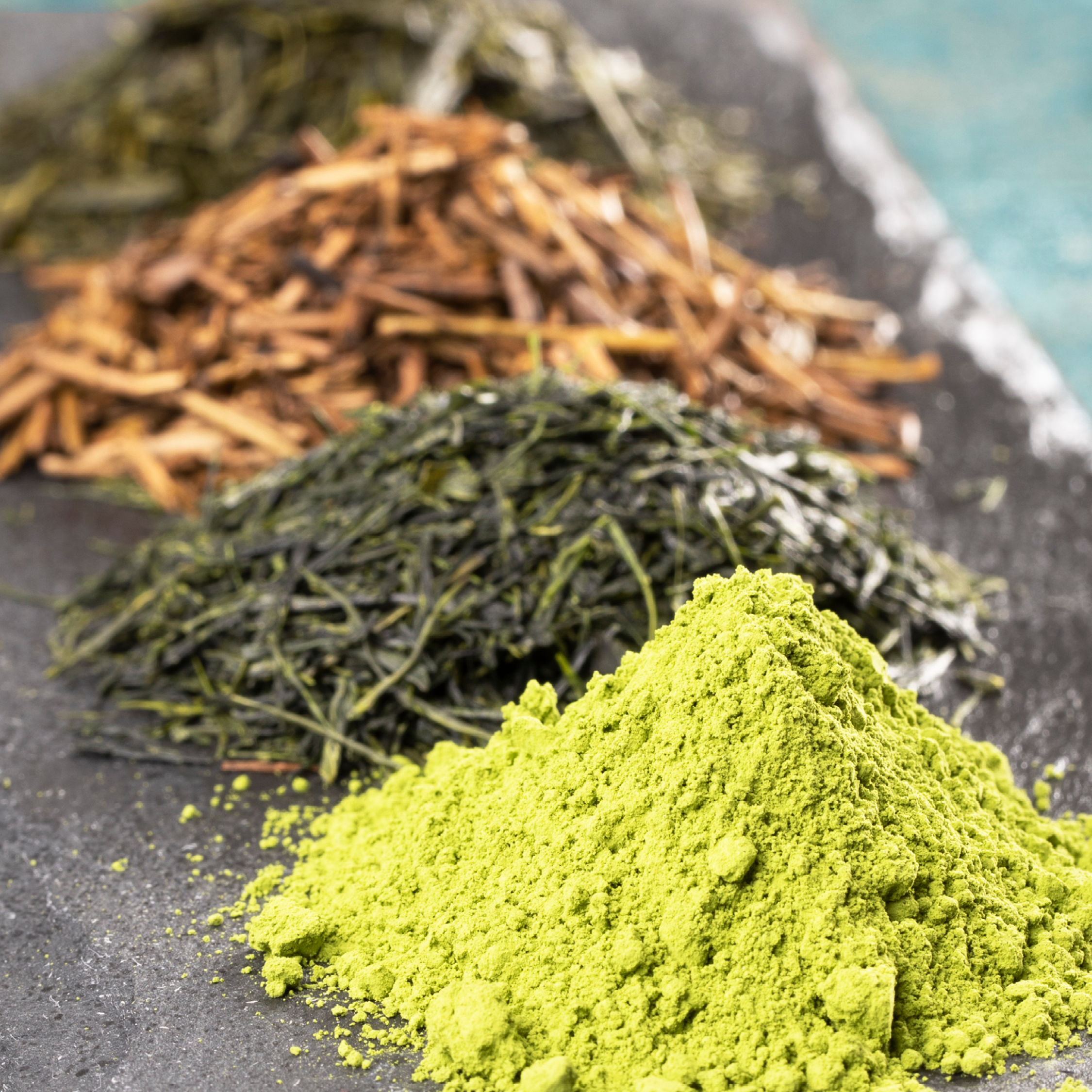 以日本抹茶、煎茶、焙茶及玉露茶湯來潤桶。(麥格瑞提供)