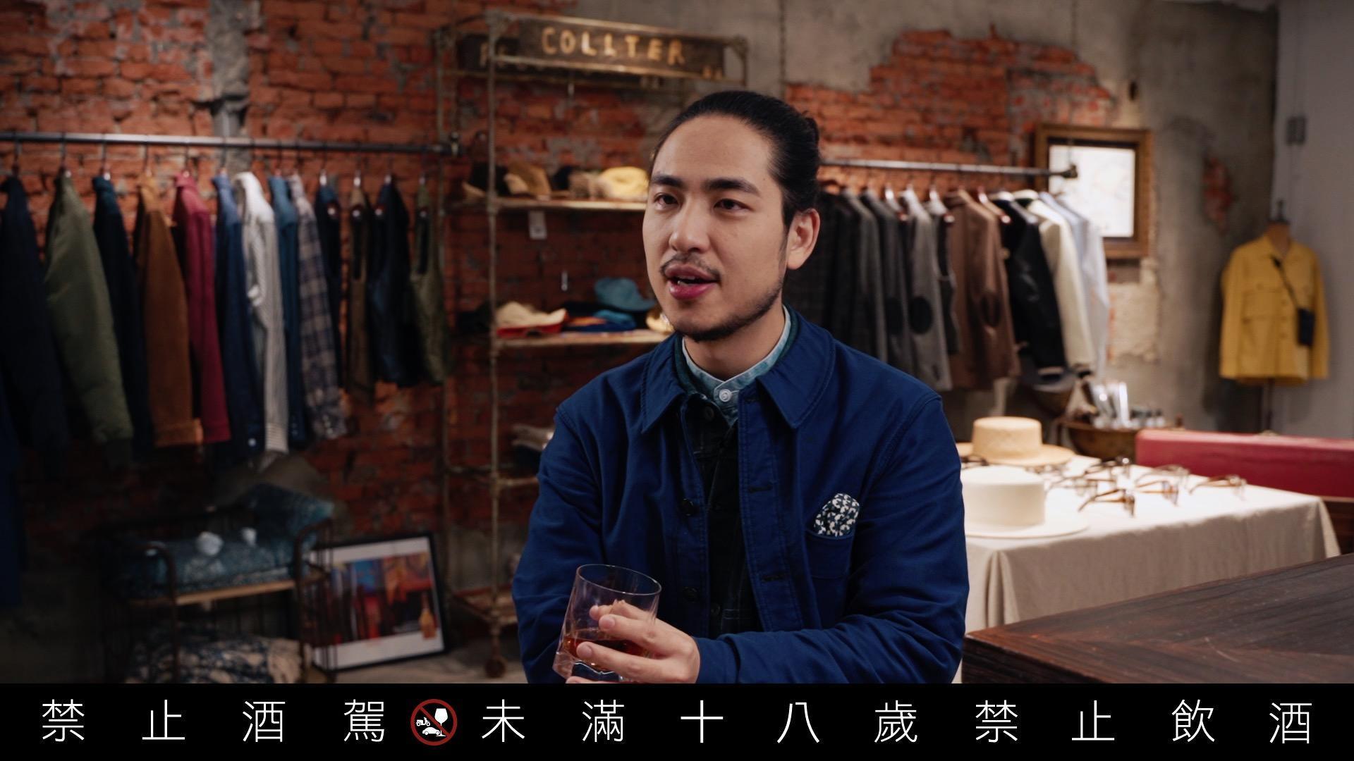 王心偉受訪分享設計服飾及經營品牌的堅持和理念。