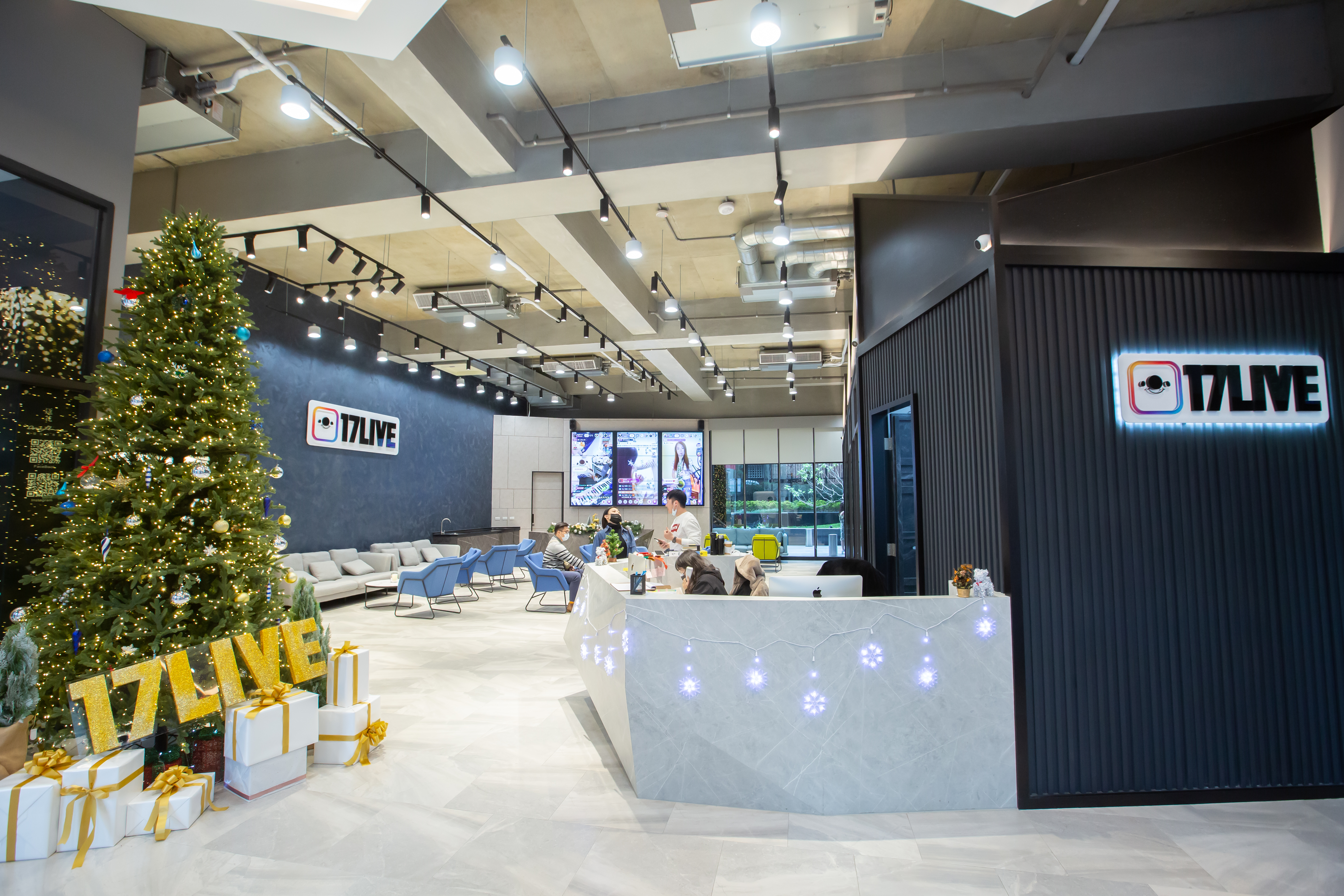 17LIVE強調未來將為直播主與用戶宣導,不得進行任何私下交流與交易,並定期提供反詐騙教育訓練。(本刊資料照)
