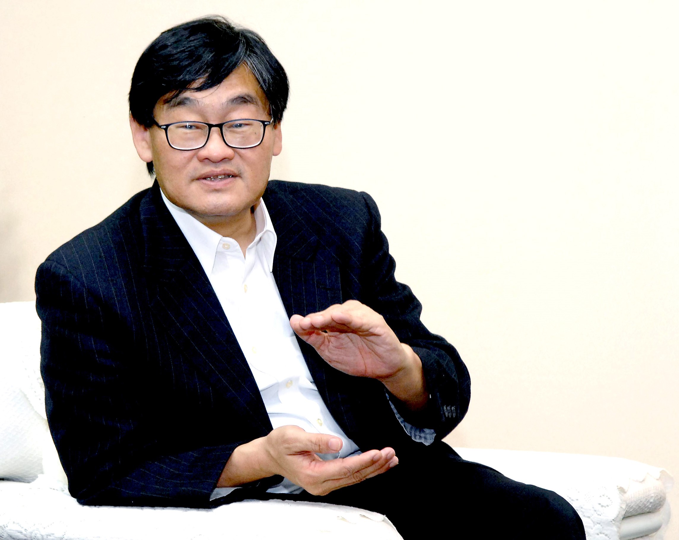 華視總經理莊豐嘉親上火線，對於映畫董事長郭建宏狀告華視一事做出澄清。（華視提供）