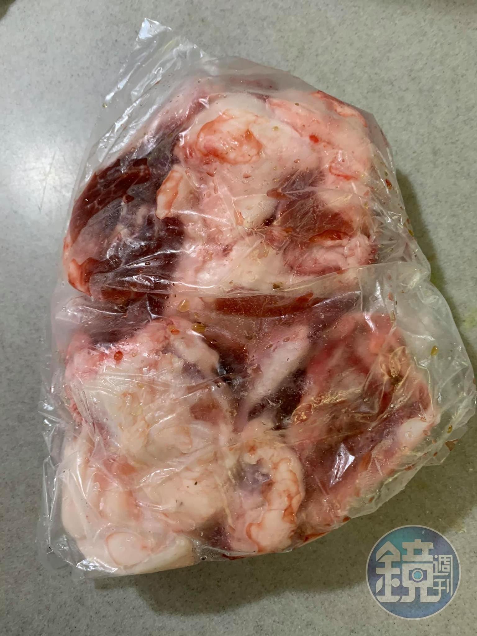 今天有豬輪骨2付。