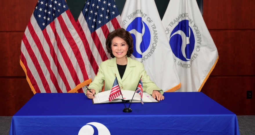台裔運輸部長趙小蘭（Elaine Chao）宣布辭職，聲明指出她認為國會衝突是一件完全可避免的事件，為此深感困擾。（翻攝Elaine Chao推特）