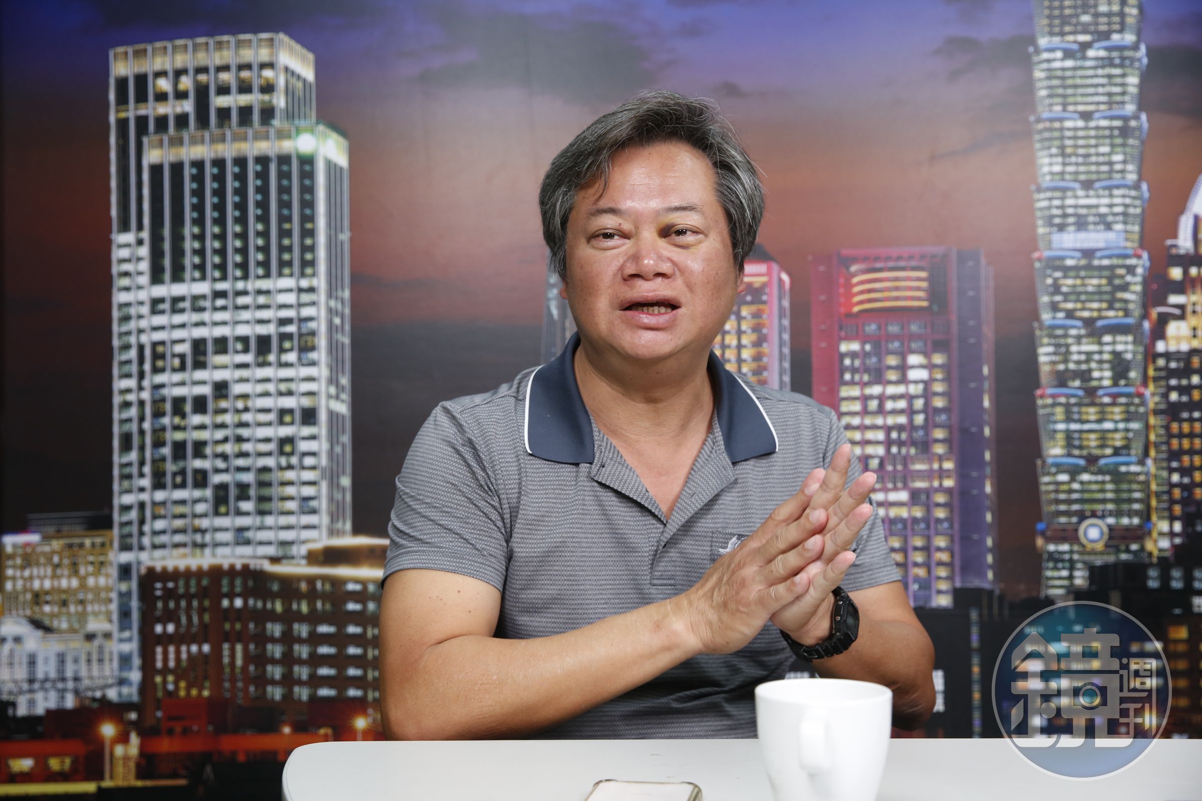 陳重銘在臉書透露，已出清手中的長榮與陽明，皆有6位數獲利。