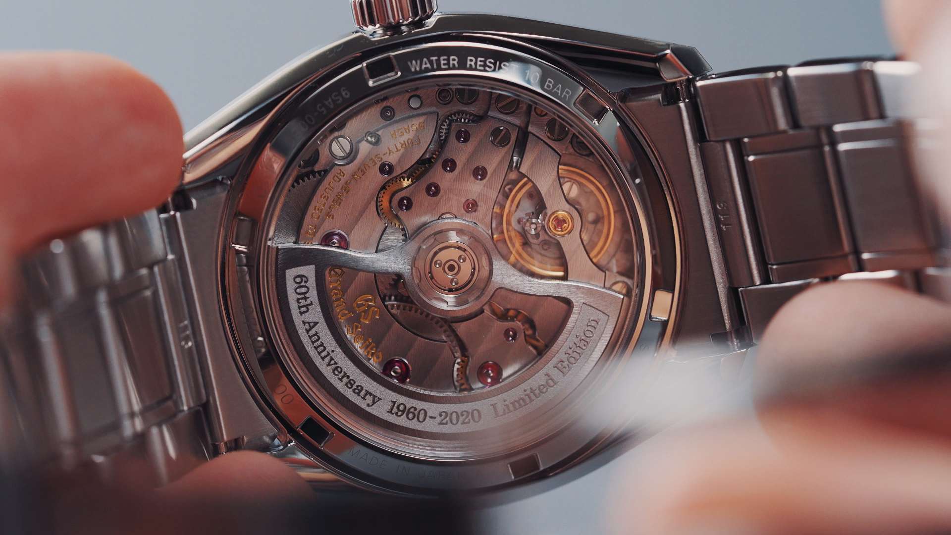 Grand Seiko SLGH003所搭載的9SA5機芯，是2020年最具跨世代意義的革命性機芯，同時也象徵著GS的機芯一改過去的樸質無華，已成為雕琢精美的頂級機芯了。