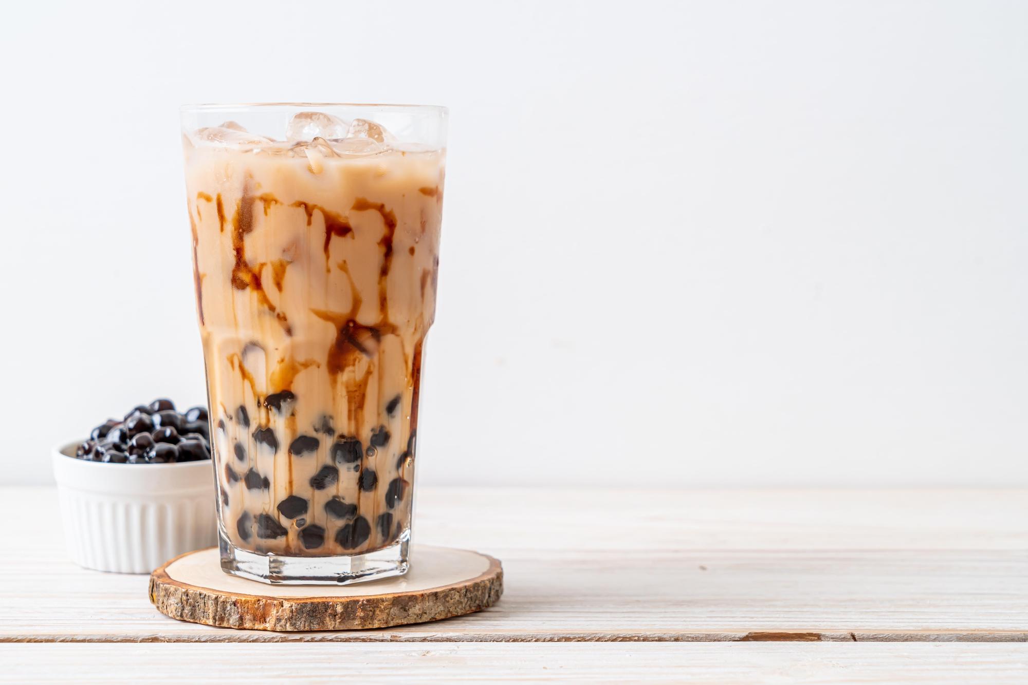 奶茶是許多人最愛的飲料，不過喝多對身體不好。圖為示意圖。（東方IC）