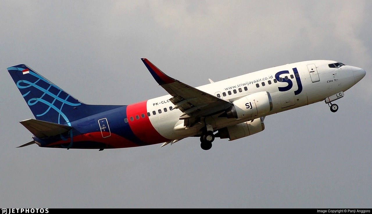 印尼一架載有62名乘客的波音737客機從雅加達起飛沒多久便失聯。(取自flightradar24推特)