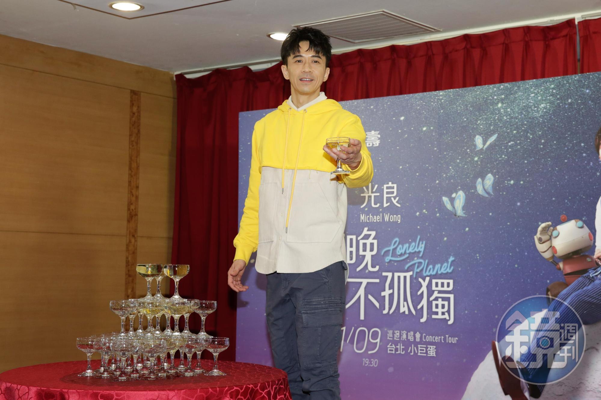 光良慶功宴上表示,最讓他難忘的就是上場前竟然發生三級地震。