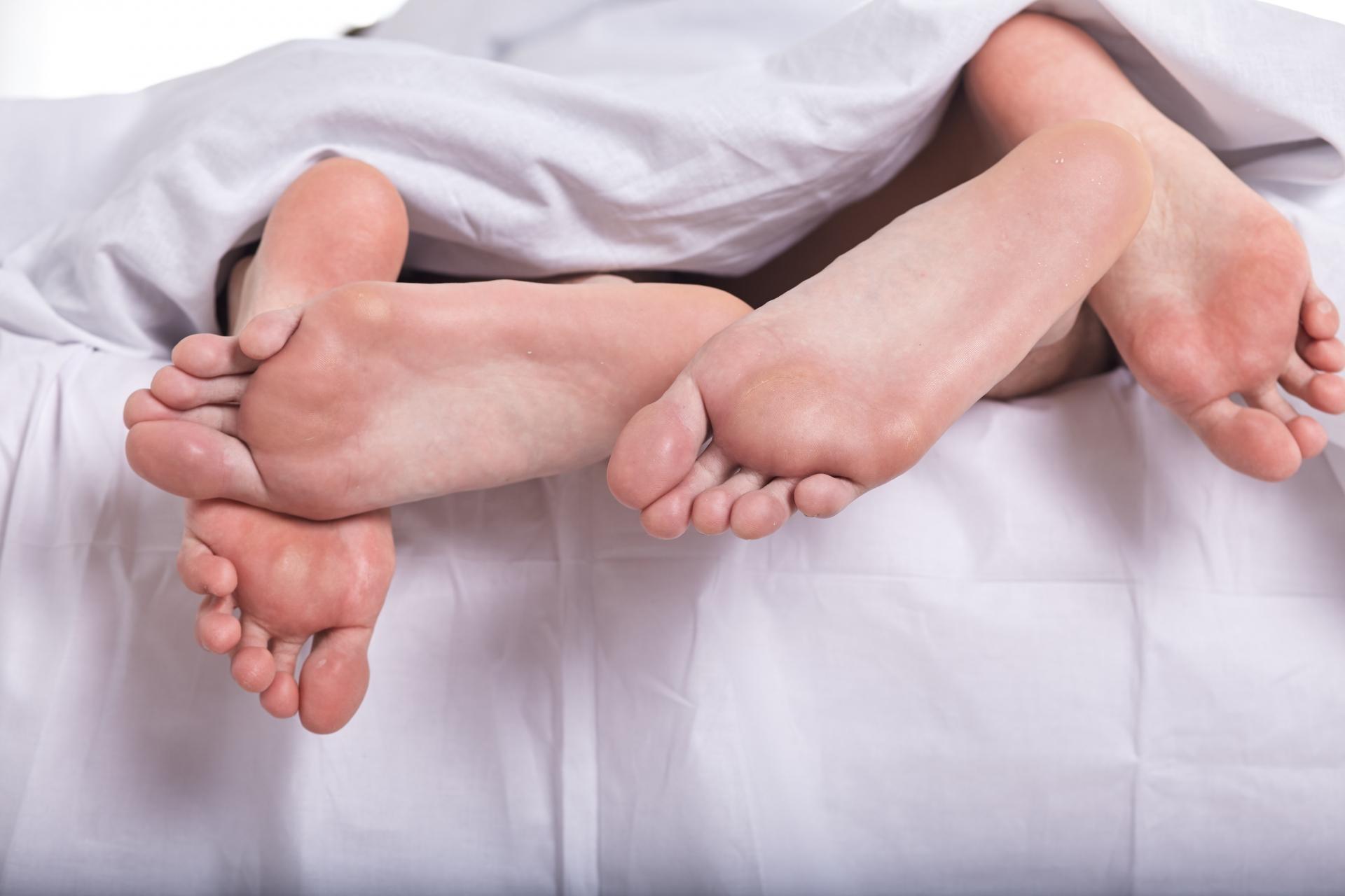 沈妻受不了丈夫偷吃陳女，甚至帶著兒子一起「開房間」，憤而提告。（示意圖，photo-ac）