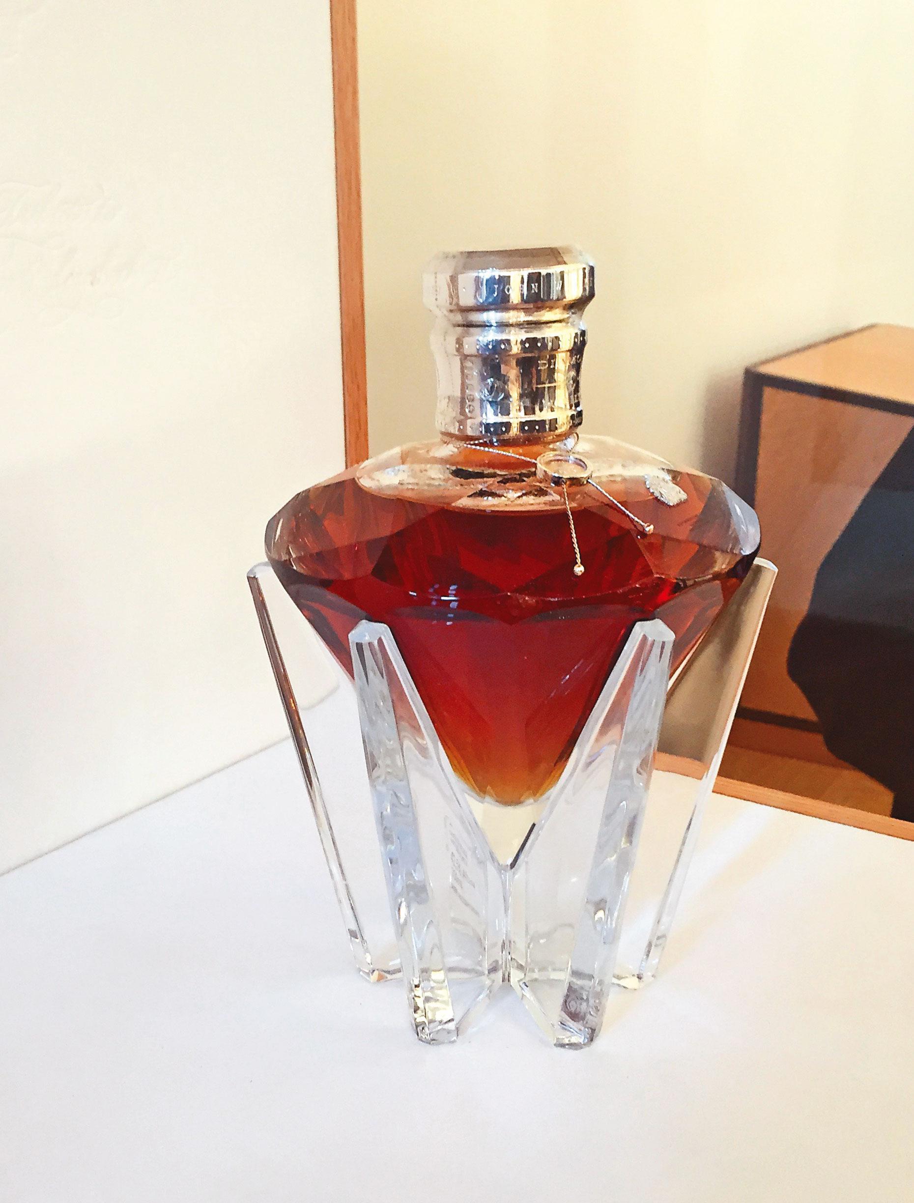 慶祝伊麗莎白女王在位60週年，Johnnie Walker最貴、最珍稀的酒款「Diamond Jubilee」。