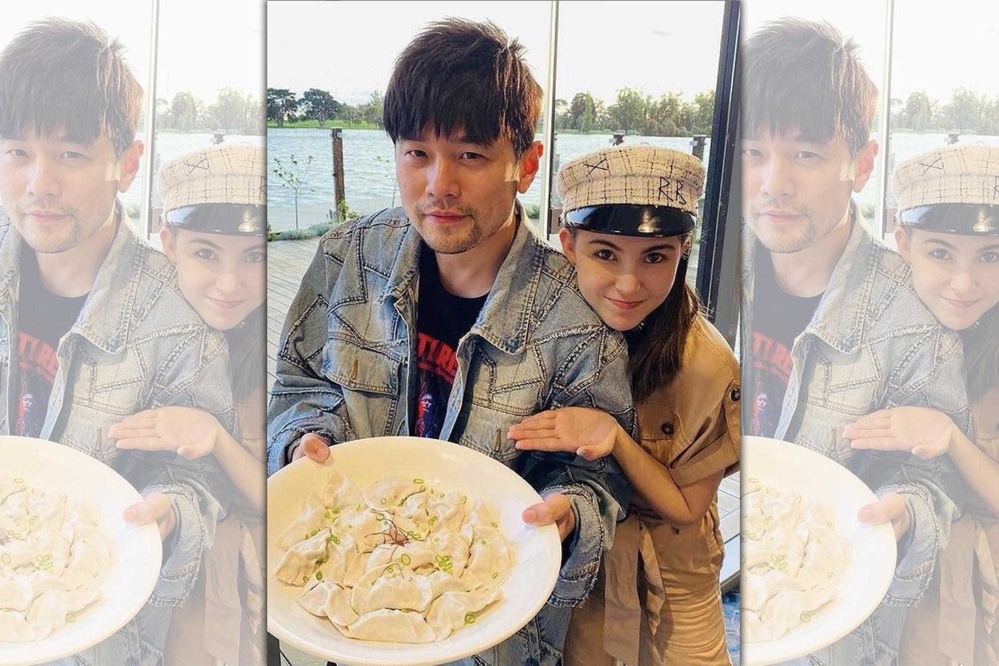 昆凌（右）和周董（左）未結婚前，曾和周媽一起到淡水餐廳用餐。（翻攝自昆凌IG）