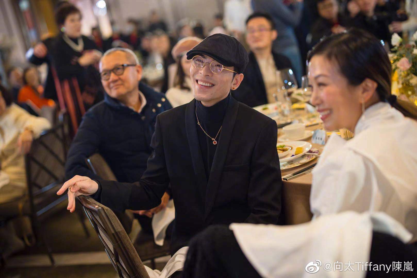 身為向家乾兒子的蕭敬騰也是座上客。(翻攝自向太微博)