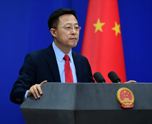 針對近日美國務卿蓬佩奧的「取消台美交流限制」，中國外交部發言人趙立堅警告勿操弄涉台議題否則將受歷史嚴厲懲罰。（翻攝自中國外交部官網）