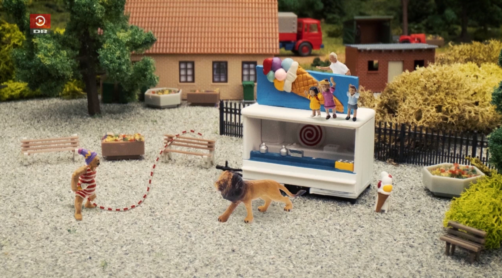 丹麥兒童動畫講述一個男子有一根超長陰莖的故事。（翻攝自DR網站）