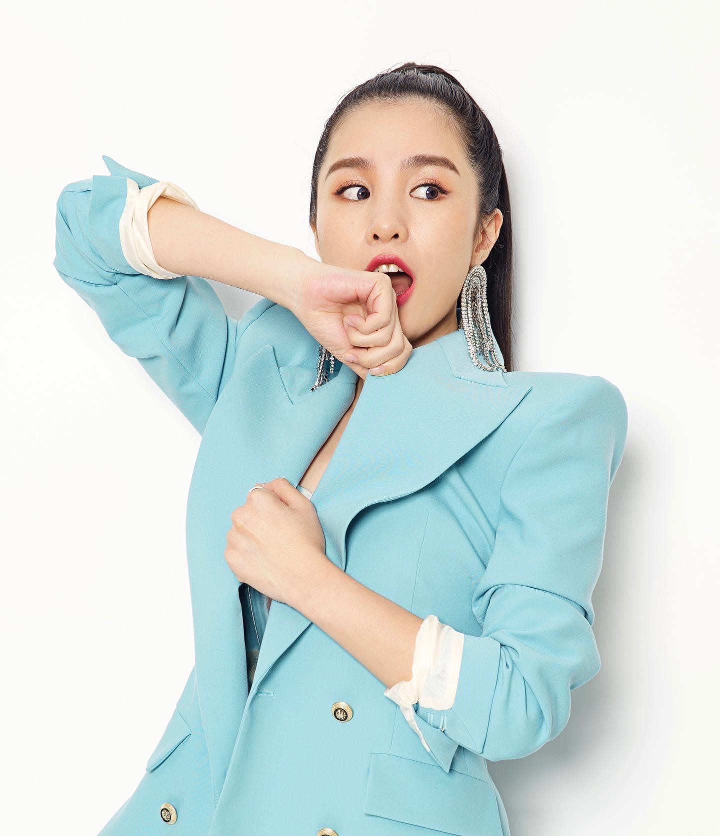 雖然第一段婚姻失敗，呆寶靜仍期待新戀情。（翻攝自江靜臉書）