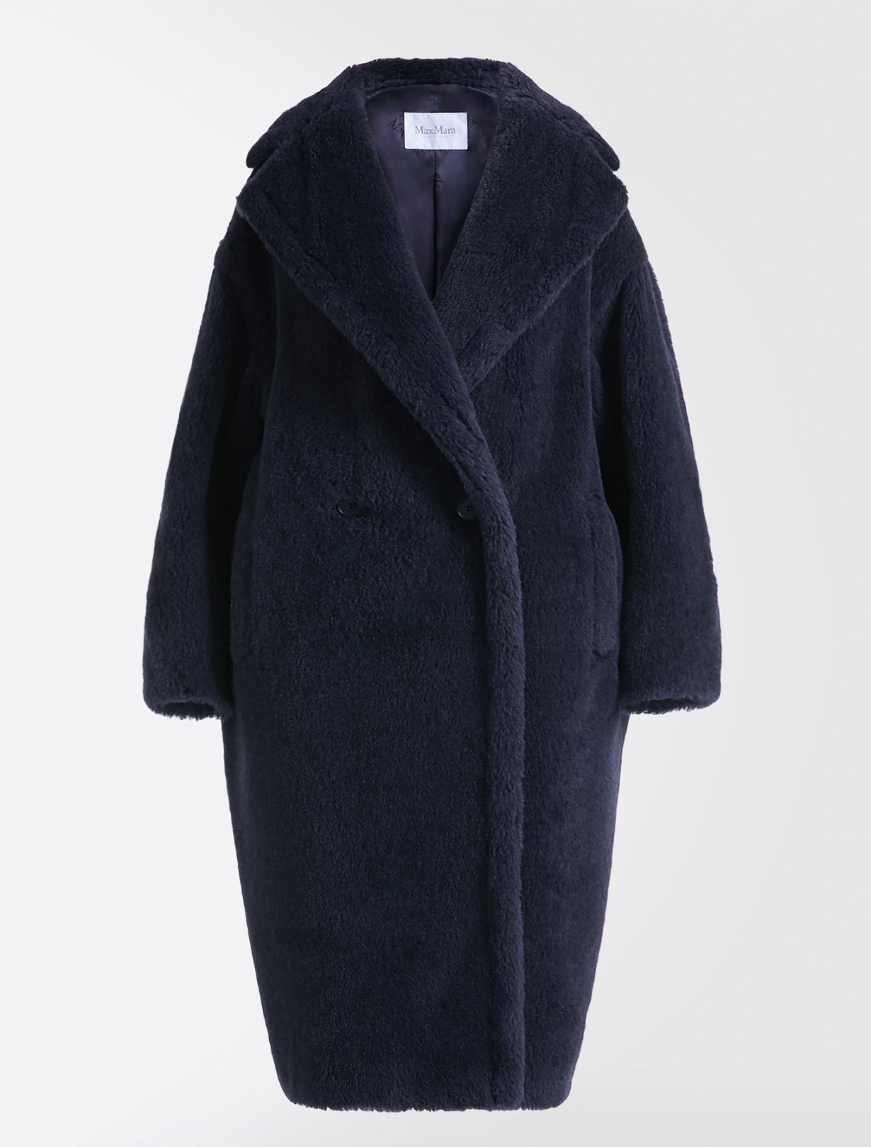 海軍藍Teddy Bear Coat。NT$150,800（華敦提供）