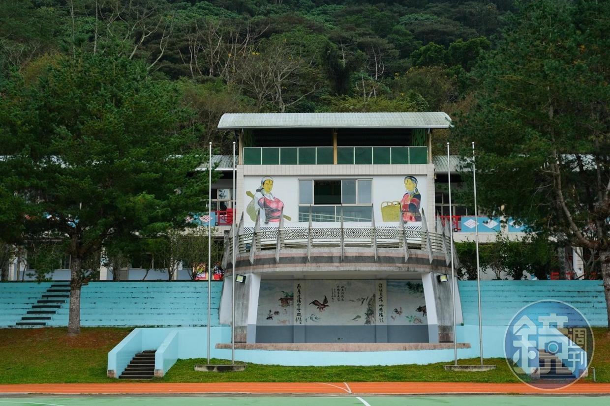 充滿原民風情的互助國小。