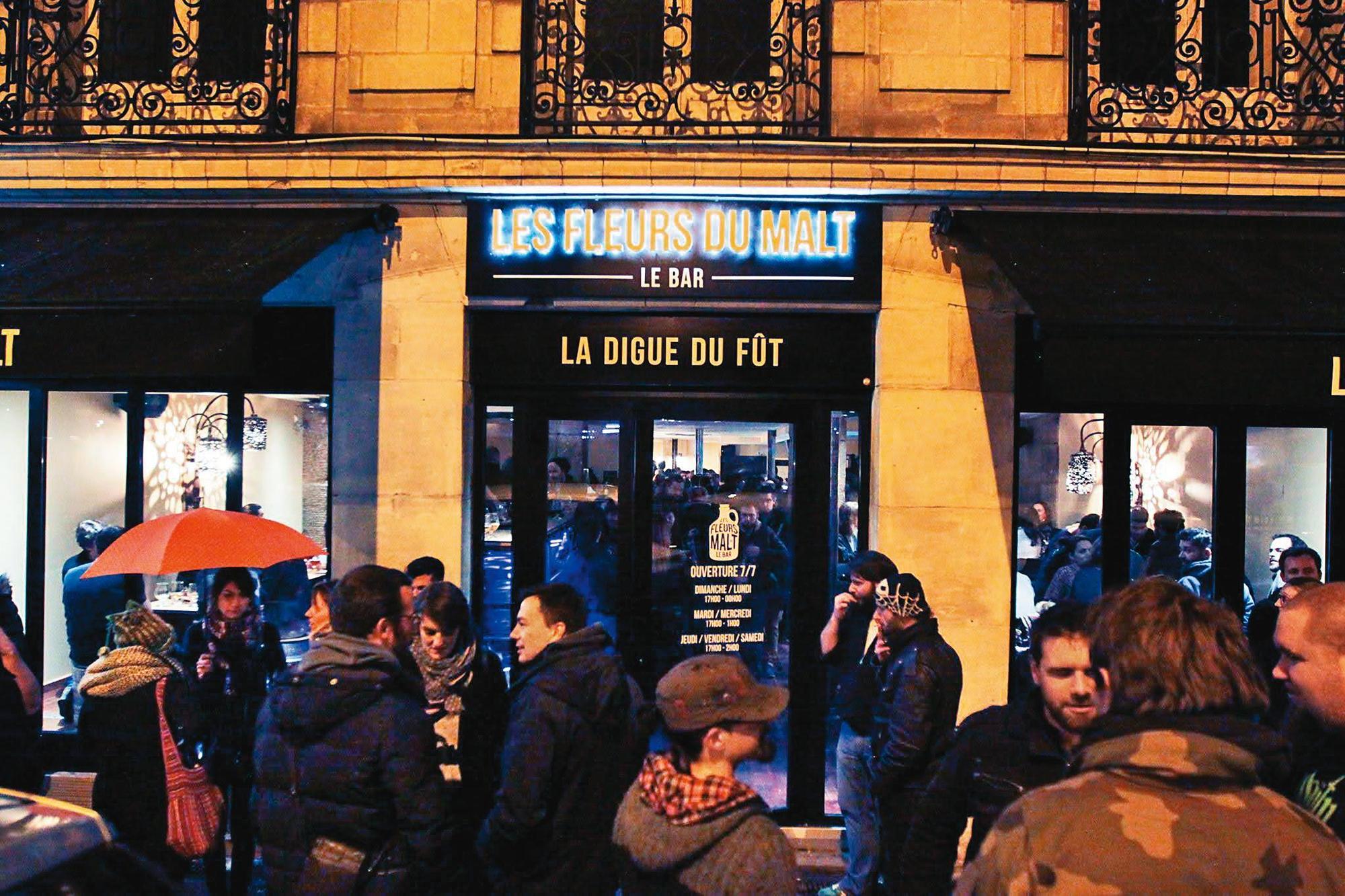 位於法國南特的酒吧「Lfdm Le Bar À Nantes」座落在街邊一樓。(福爾摩沙精釀提供)