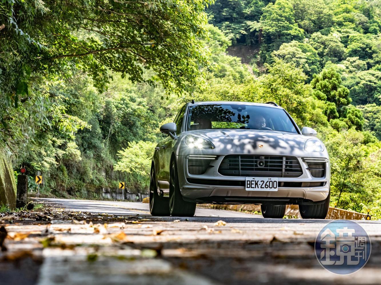 Macan Turbo無論動力、空力、乃至於內裝都是一時之選，更別說其選配了兩百餘萬的高檔配備，讓車價從467萬元直衝到663.1萬元！