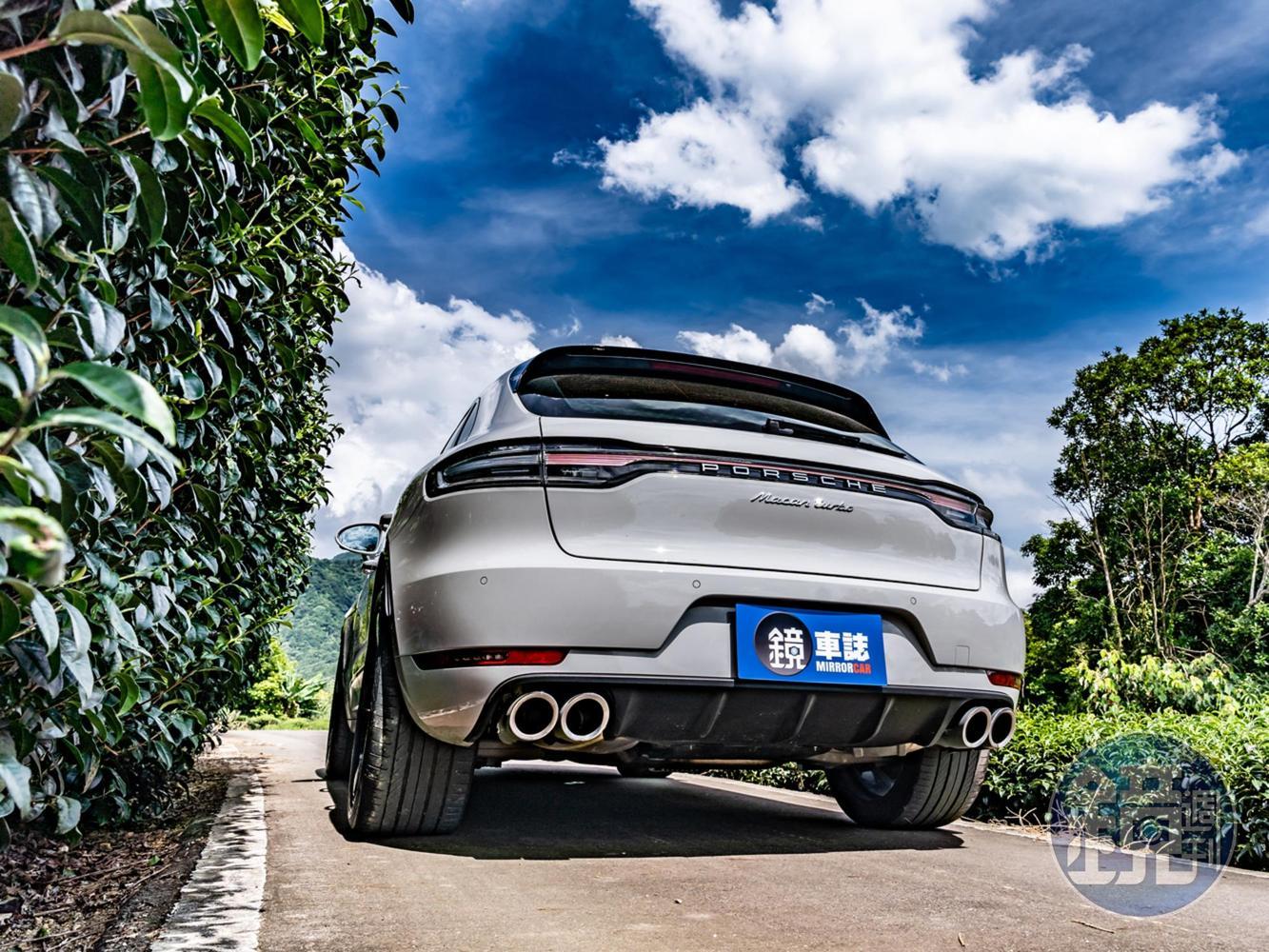 PORSCHE Macan Turbo