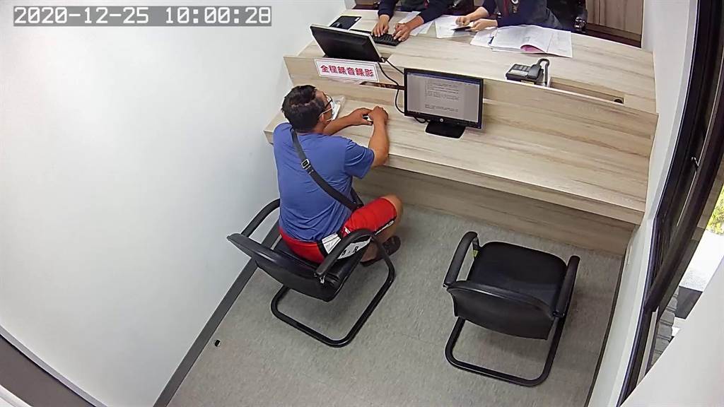 一名船員返國後即無視居家檢疫規定趴趴走，還謊稱沒錢企圖規避罰鍰。（翻攝畫面）