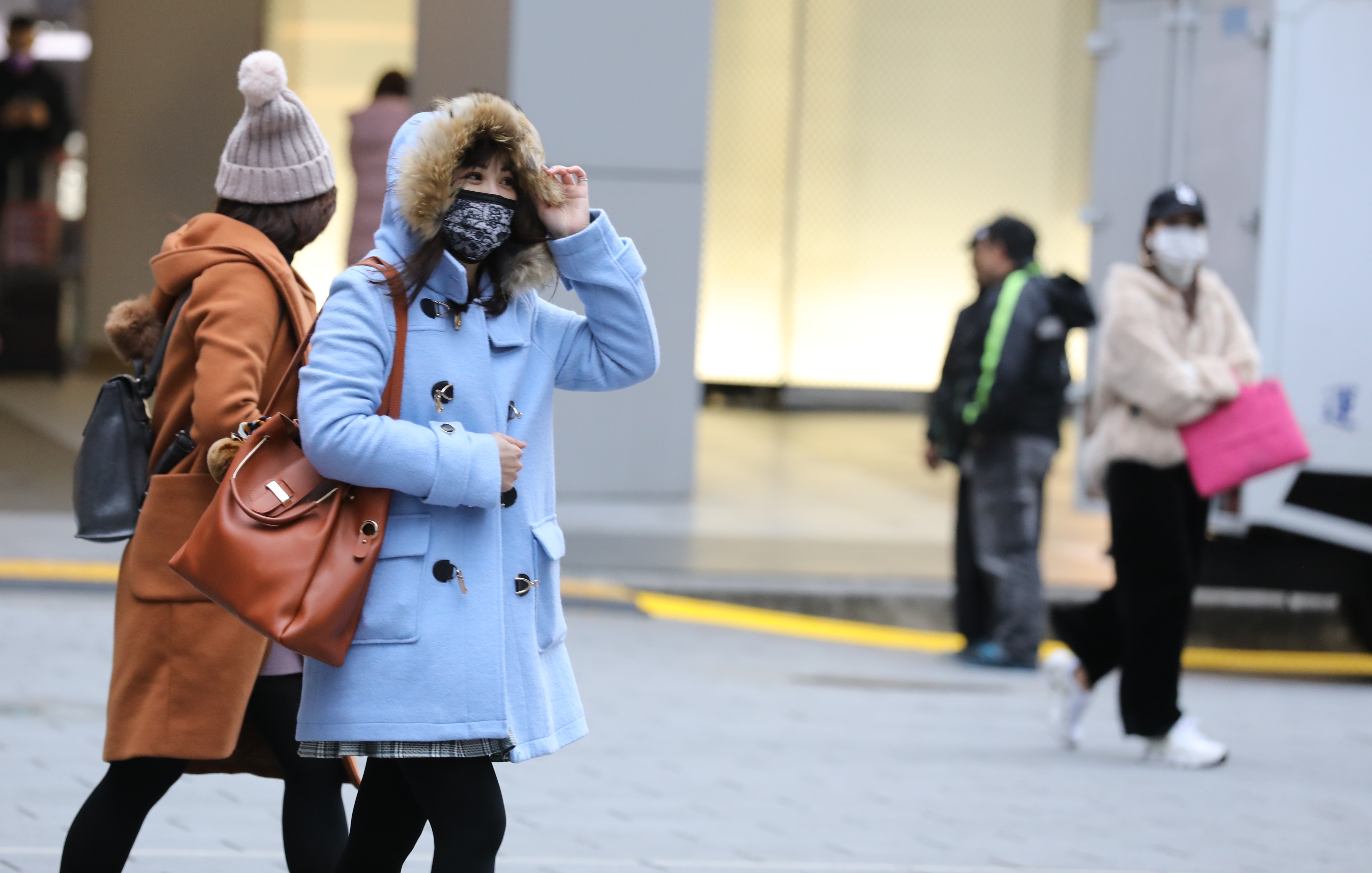 調查發現，逾8成學校不甩教育部法規，違反新板服儀規定。（資料照）