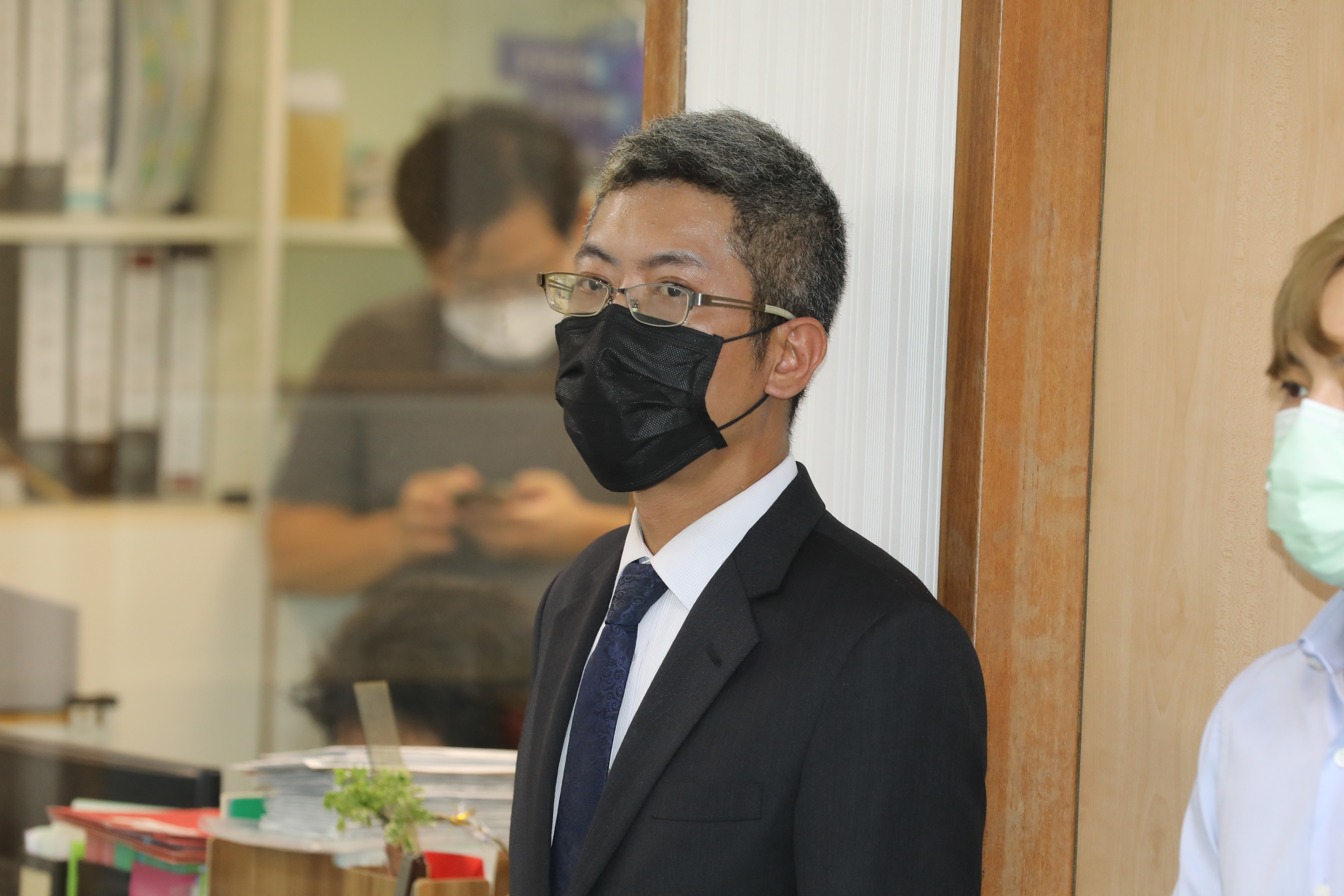 丁允恭下午發聲明回應，他除辭去公職負責，也再次向社會表達歉意。