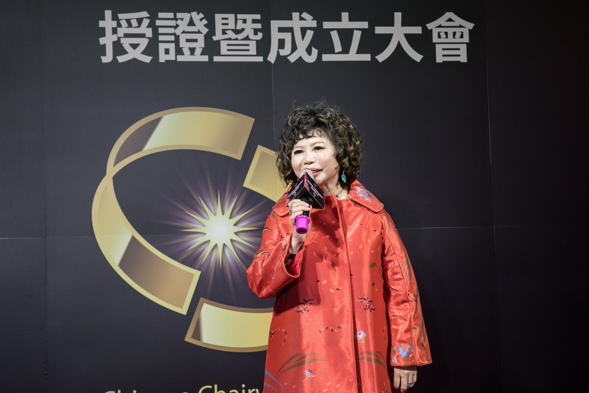 禮客集團董事長翁素蕙擔任華董世華會創會長, 號召女性企業家一同發揮利他公益精神。