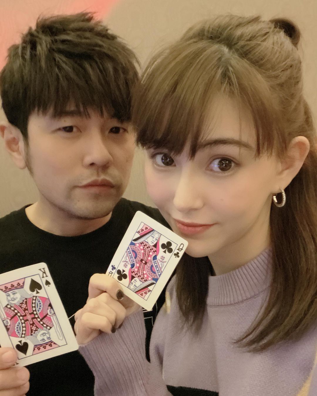 周杰倫（左）18日過42歲生日，老婆昆凌（右）一直表示不知道要送他什麼生日禮物。（翻攝自周杰倫IG）