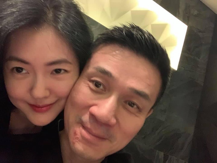 媒體多次報導許雅鈞的緋聞八卦，小S心疼老公被寫，揚言「誰再說我老公壞話，我跟你勢不兩立」。（翻攝自小S IG）
