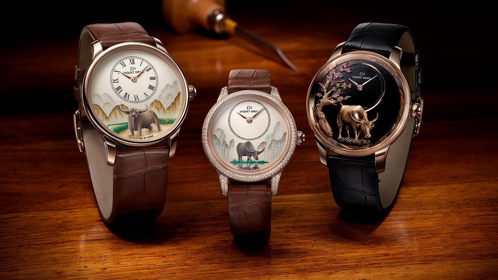 JAQUET DROZ Ateliers d'Art| 錶徑35mm(錶圈鑲鑽款)、錶徑41mm(左及右)/18K玫瑰金材質/時間指示/自動上鏈機芯/防水30米/建議售價:(由左至右)NT$ 1,235,000、NT$ 1,400,000、NT$ 2,326,000(各限量8只)