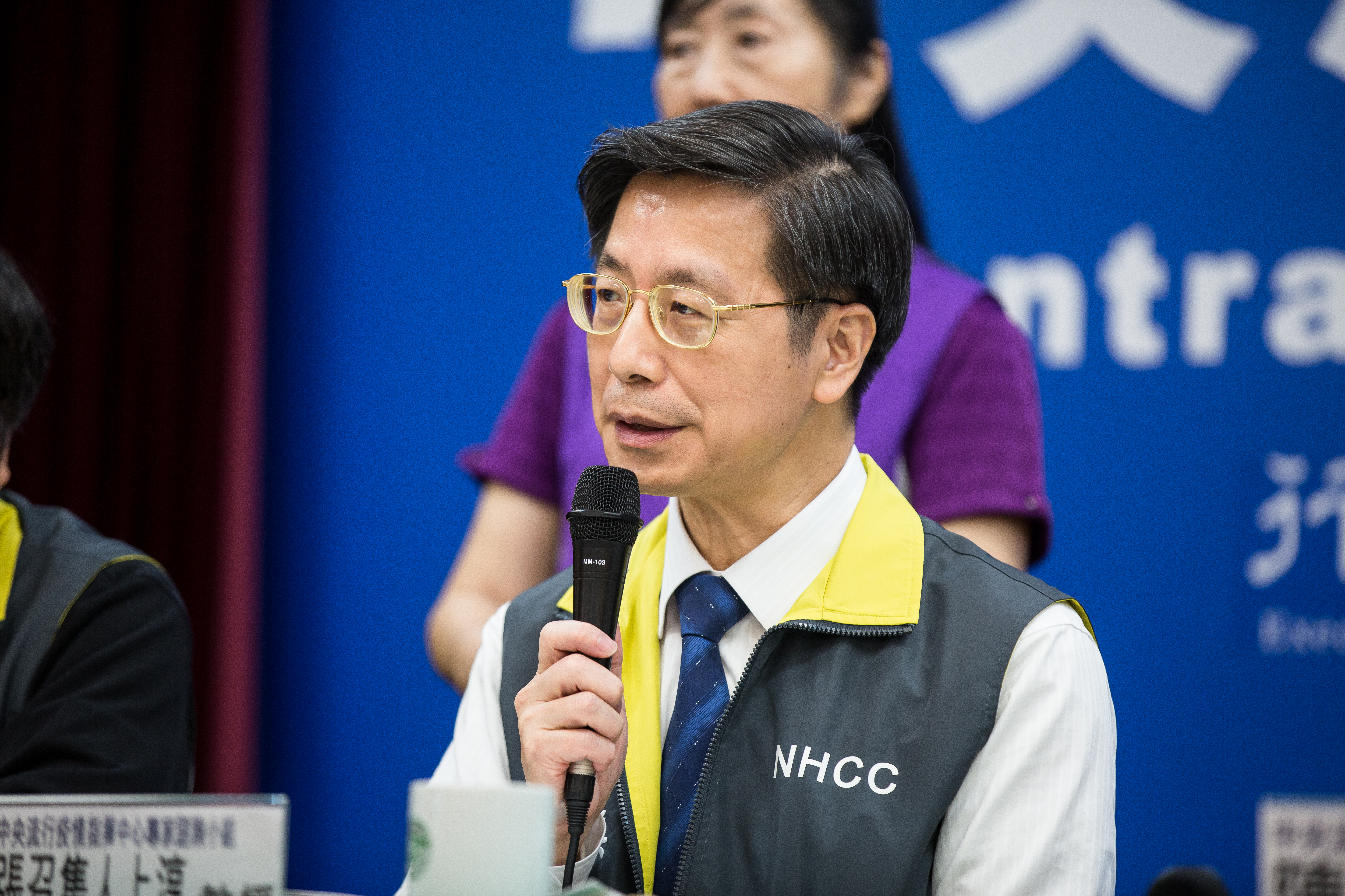 張上淳當年哽咽問「大家究竟愛不愛台灣？」各大醫學中心院長才點頭願意幫忙收至SARS患者。（本刊資料照）