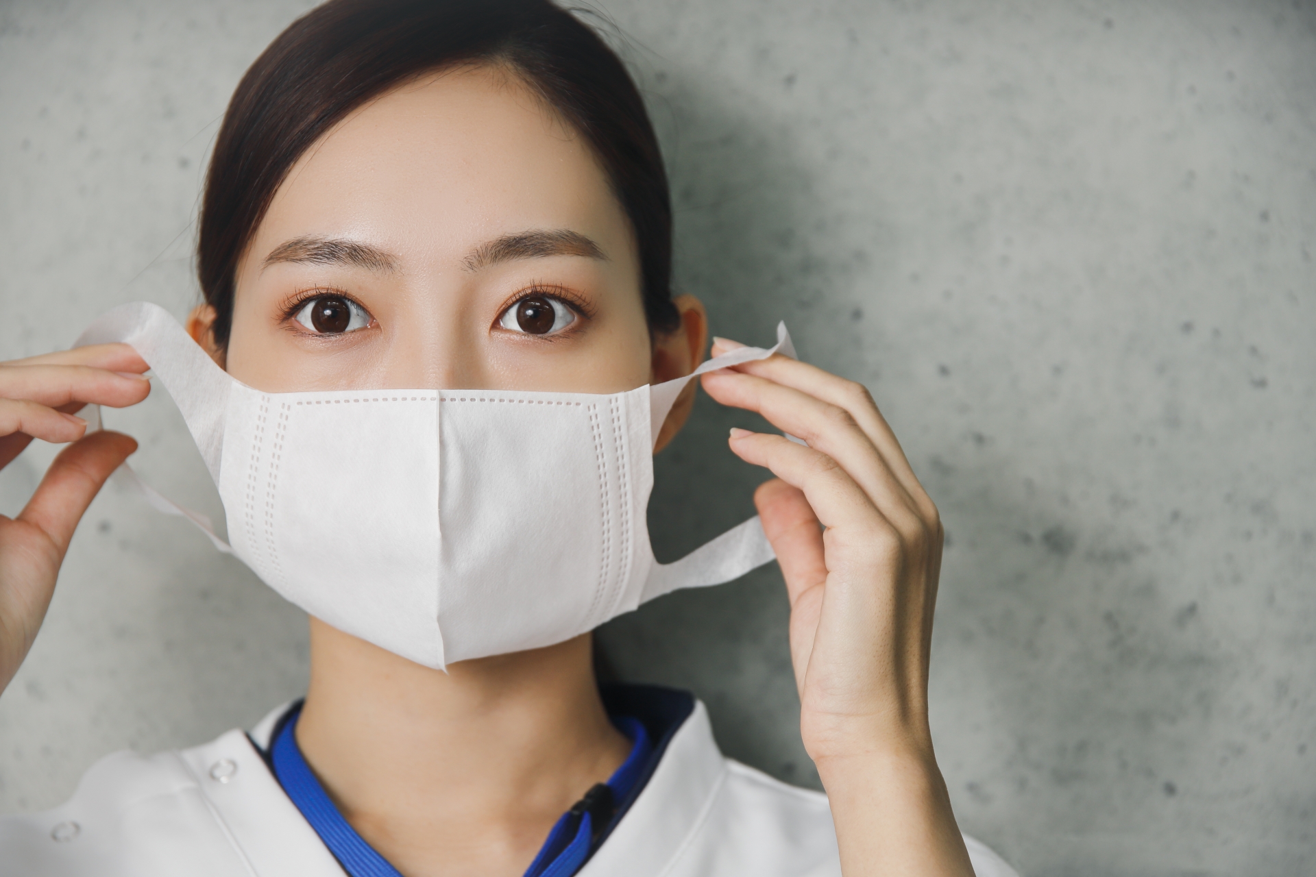 對抗疫情，民眾不只要戴口罩，更要學會如何「脫口罩」。（示意圖，Photo-Ac ）