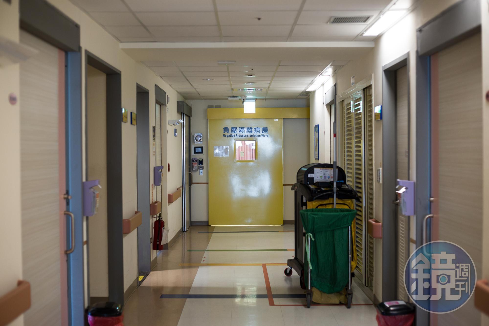 部桃院內群聚持續擴大,中央宣布即日起醫院探病限每日1時段、每次2訪客。(示意圖,資料照)
