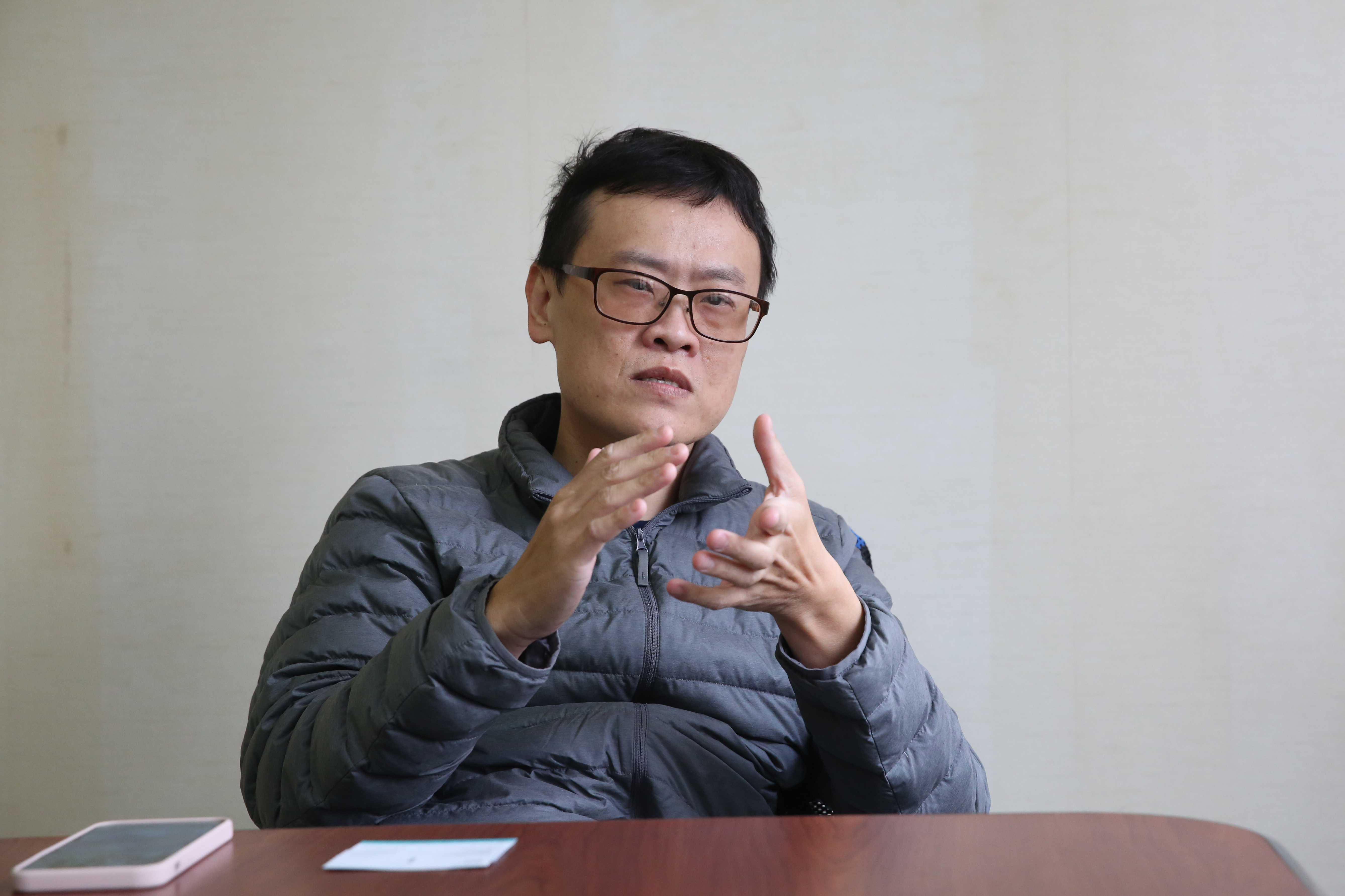 知名A片評論家一劍浣春秋指出，日本政府對於AV產業規範相當嚴謹。