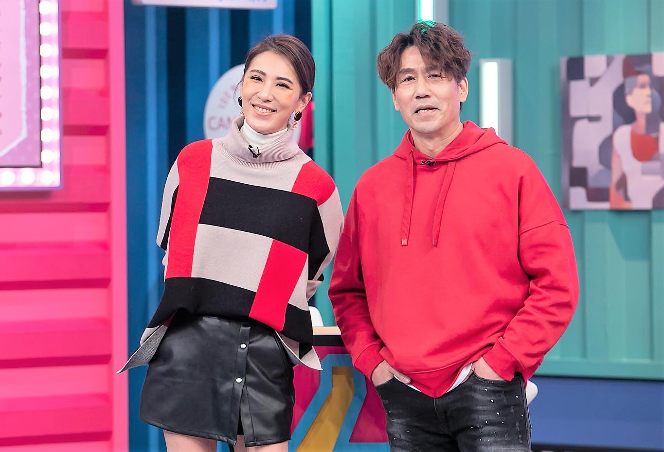 東森綜合《今晚開讚吧》主持人羅時豐、小禎,節目首錄。(東森提供)