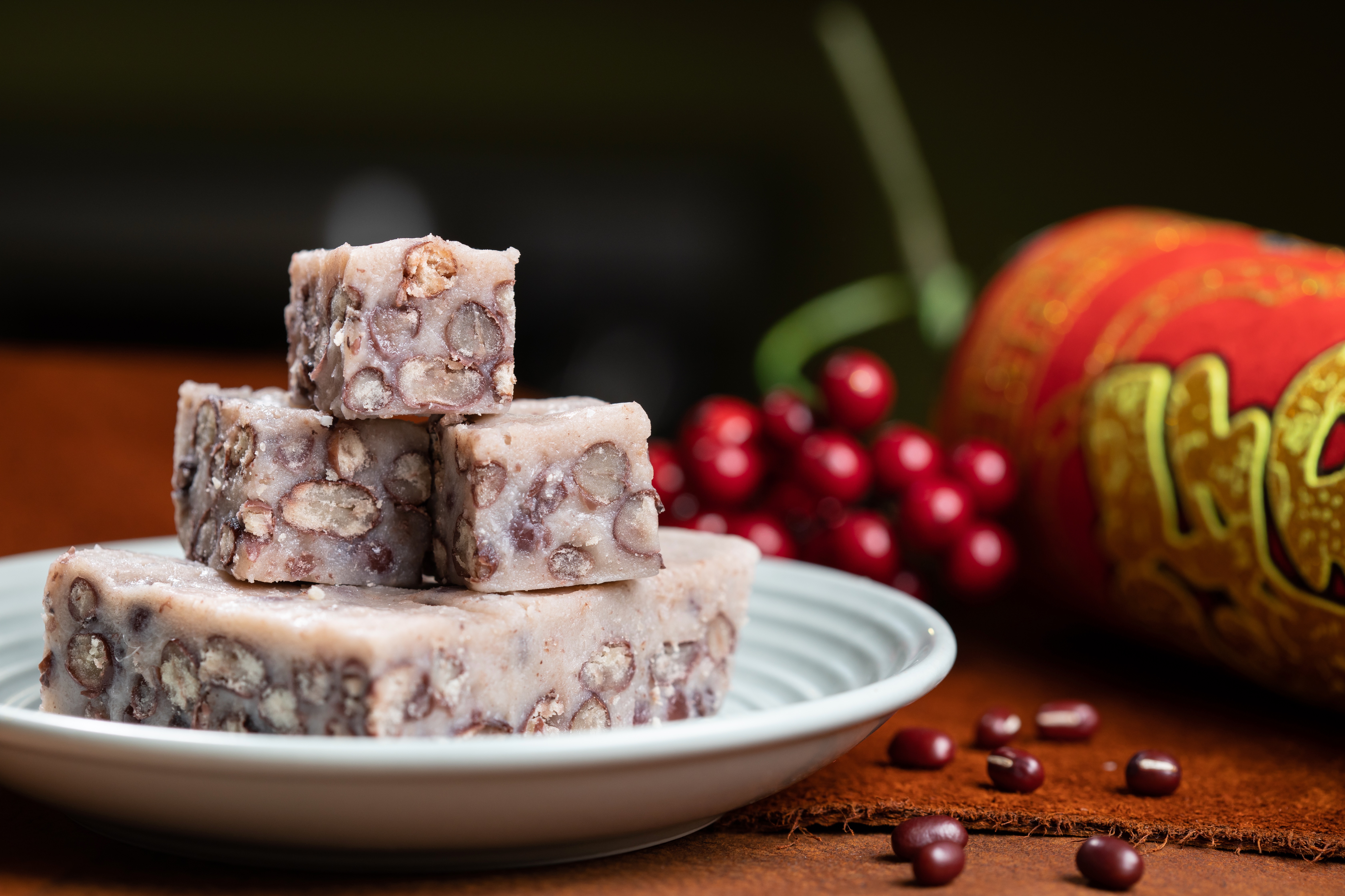 「相思糕」的紅豆比例豐富，吃得到豆香味。（60元／100g）