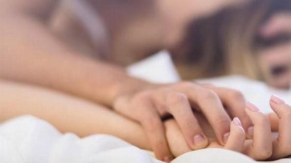 桃園一名已婚桌球教練與學生家長發展不倫戀；示意圖。（翻攝自Pixabay）