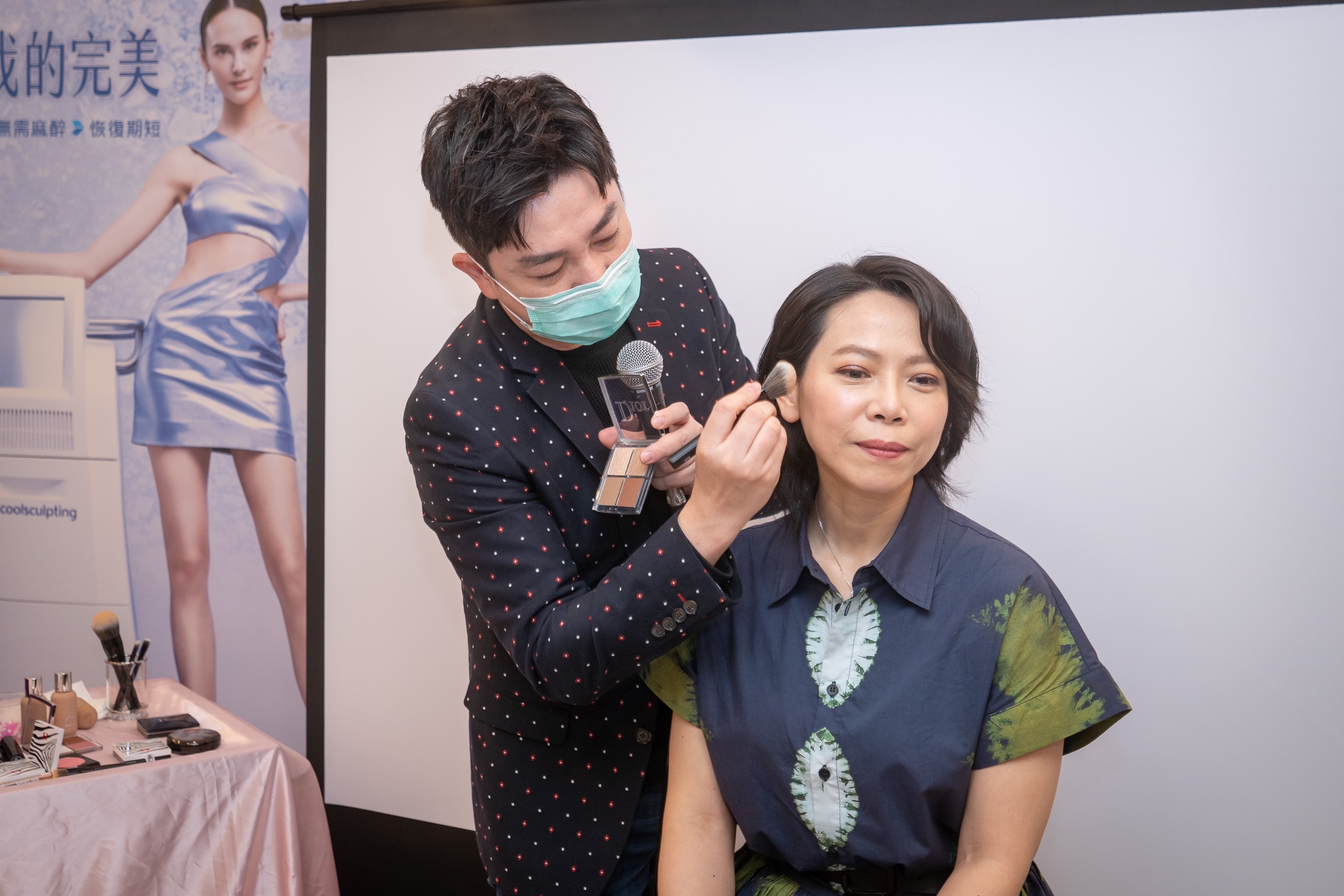 準備回歸歌壇的金曲歌后曾心梅，初次體驗醫美諮詢。（淨妍醫美診所提供）