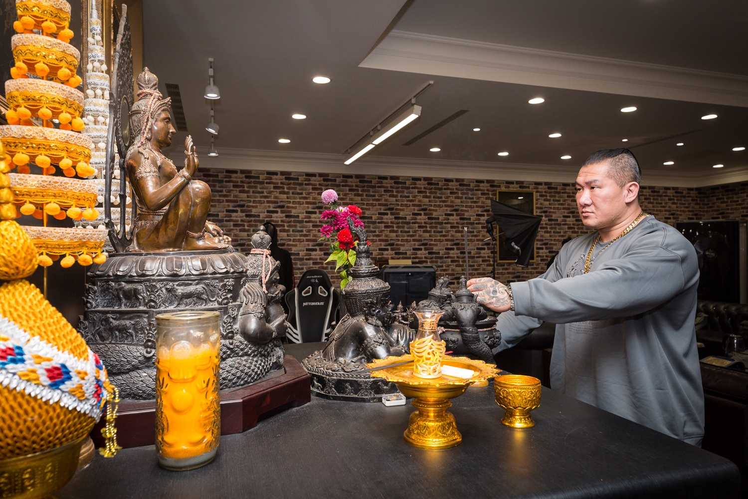 陳之漢從泰國請來的天神澤度金，會保佑正當做事、不當小人的人，除了希望事業順遂，陳之漢也提醒自己要正氣、行善。