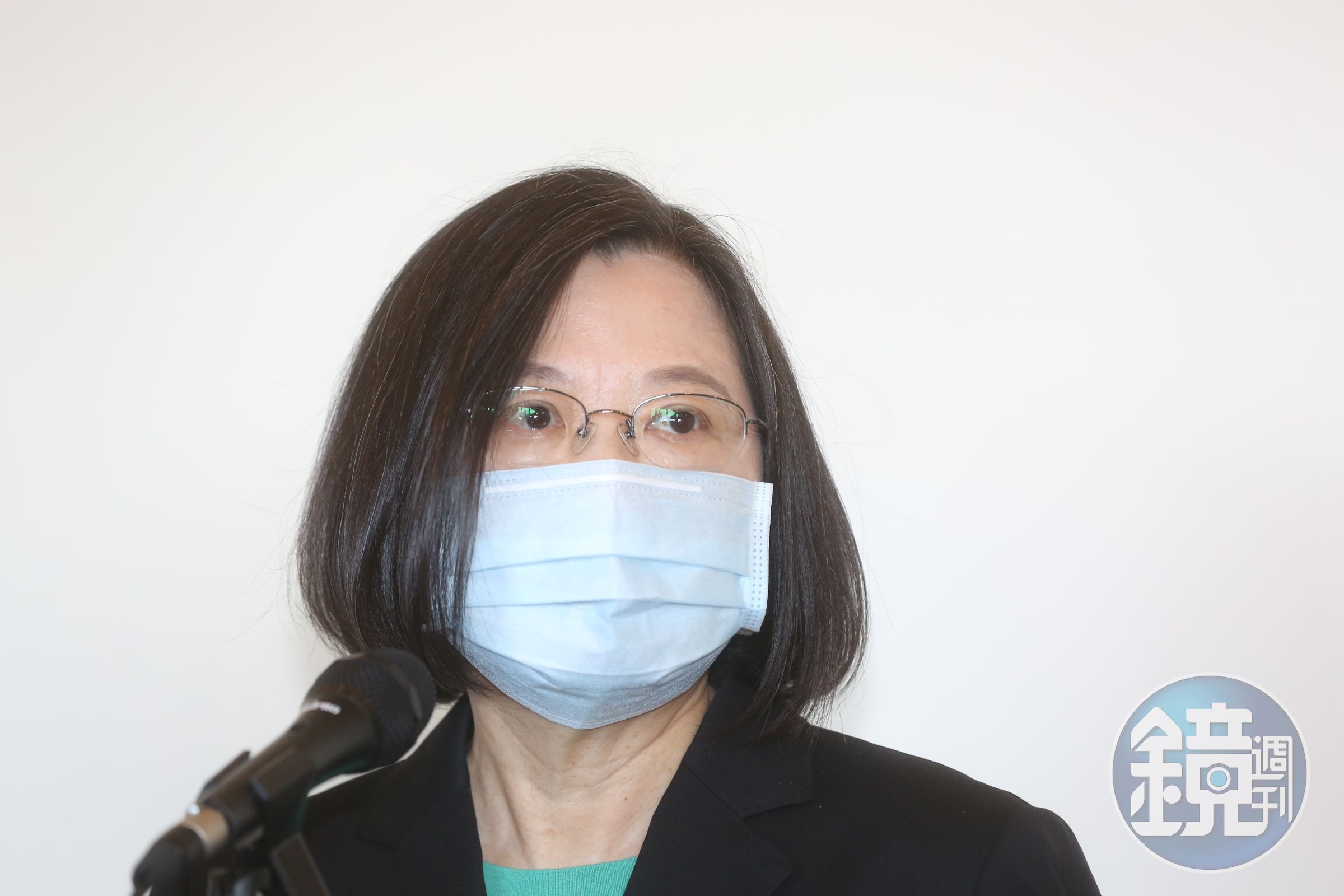 總統蔡英文昨於臉書po文呼籲大家，檢查一下自己的接觸史，主動配合防疫措施。（本刊資料照）