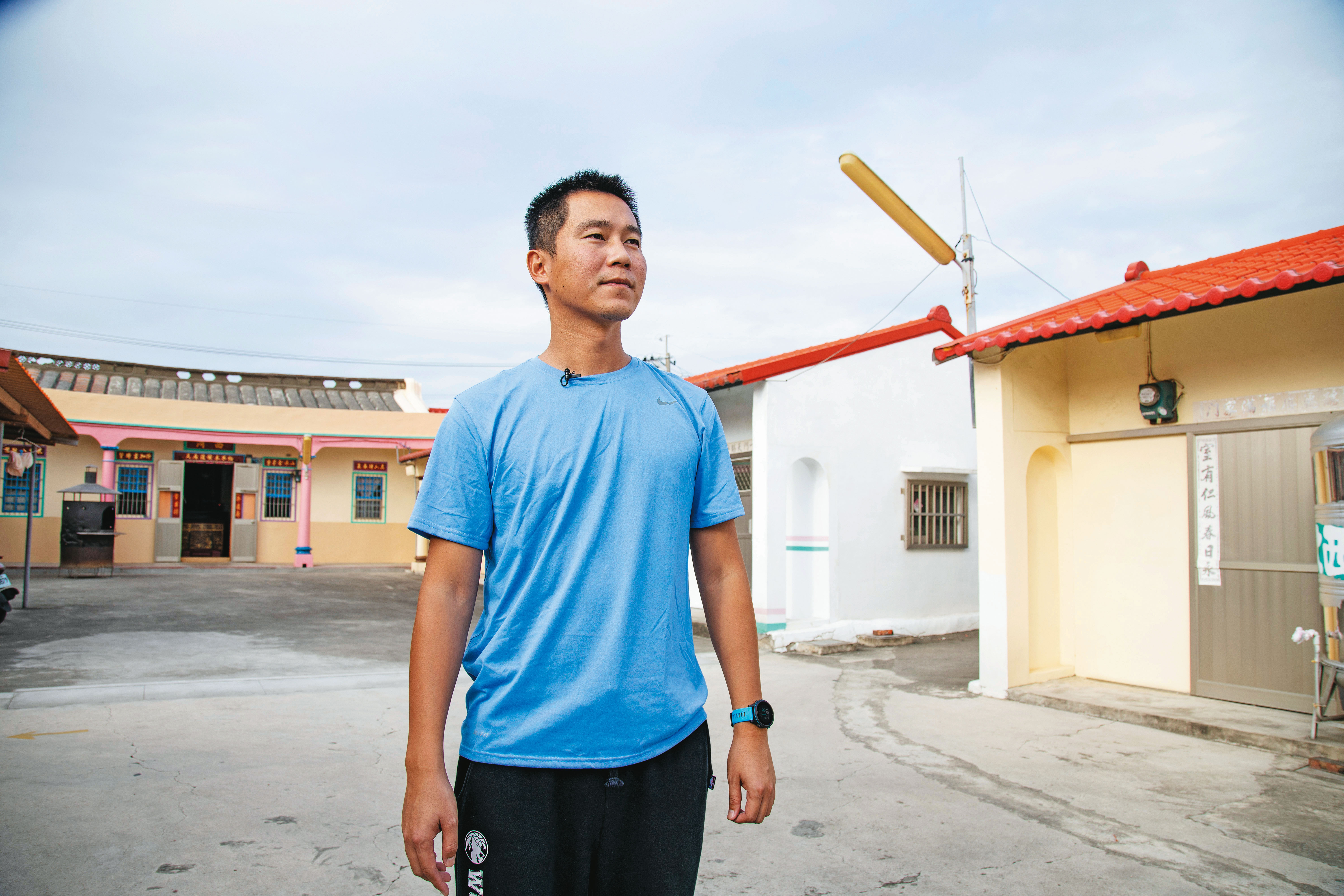 第一次見到林家宇時,林進龍正因高血壓住院。那天他代替父親回小琉球花矸村老家辦事。