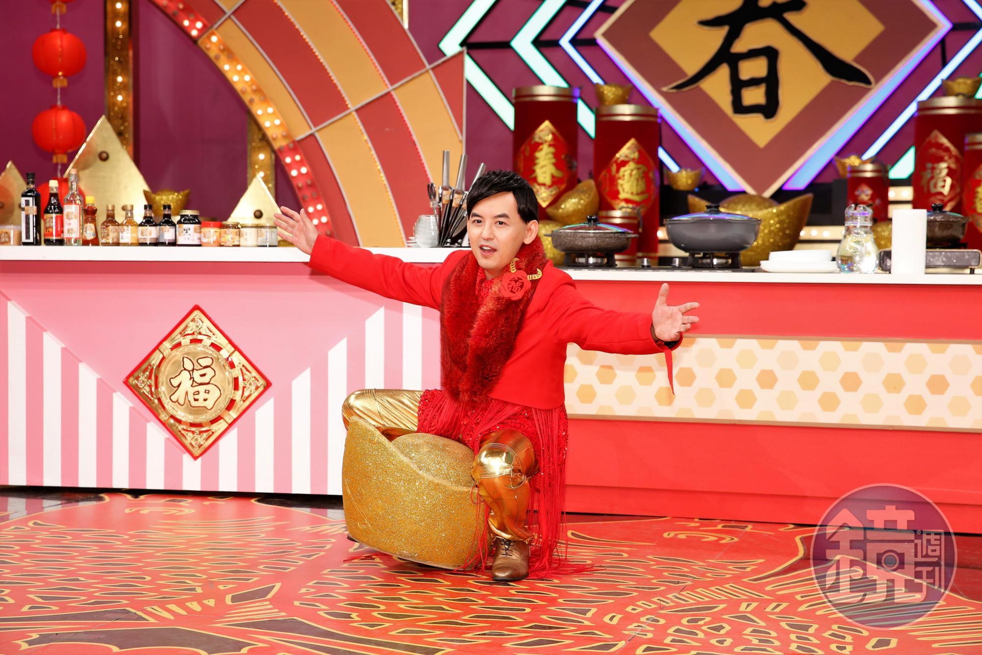黃子佼透露近年來去孟耿如家拜年總會收到長輩紅包，讓他直呼「娶到賺到」。