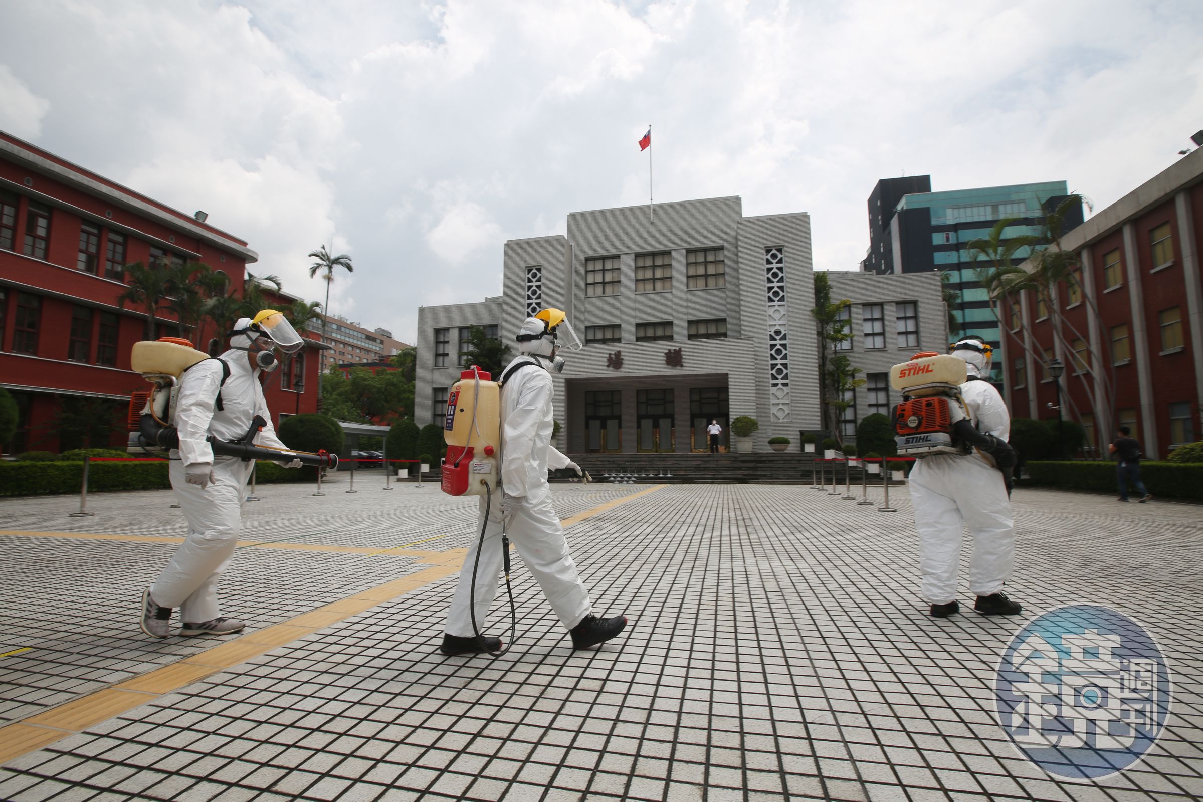 立院證實一名女職員，因有同住家人去過部桃探病，列為居家隔離對象；示意圖。（本刊資料照）