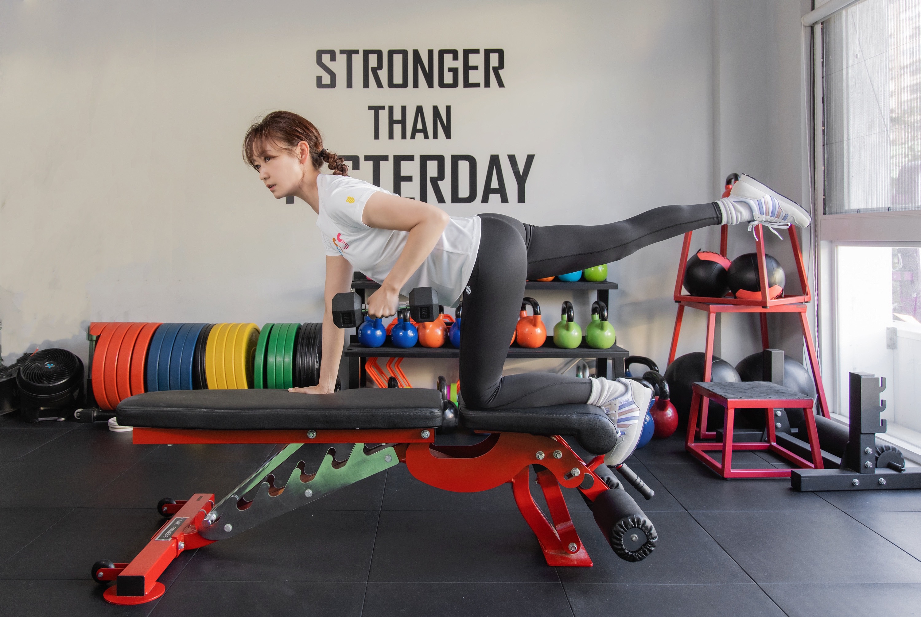 潘慧如在運動時常哀叫，在場的人聽到都會笑成一團。（小宇宙娛樂公司提供）