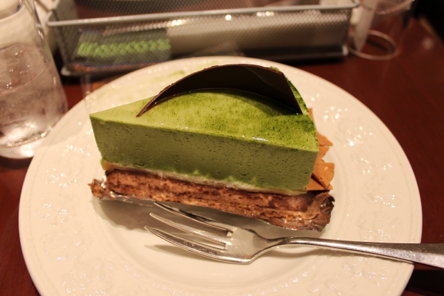 有民眾前往「唐吉訶德」台灣分店購買抹茶蛋糕，但吃完後才發現早已過期1天。（示意圖，photo-AC）