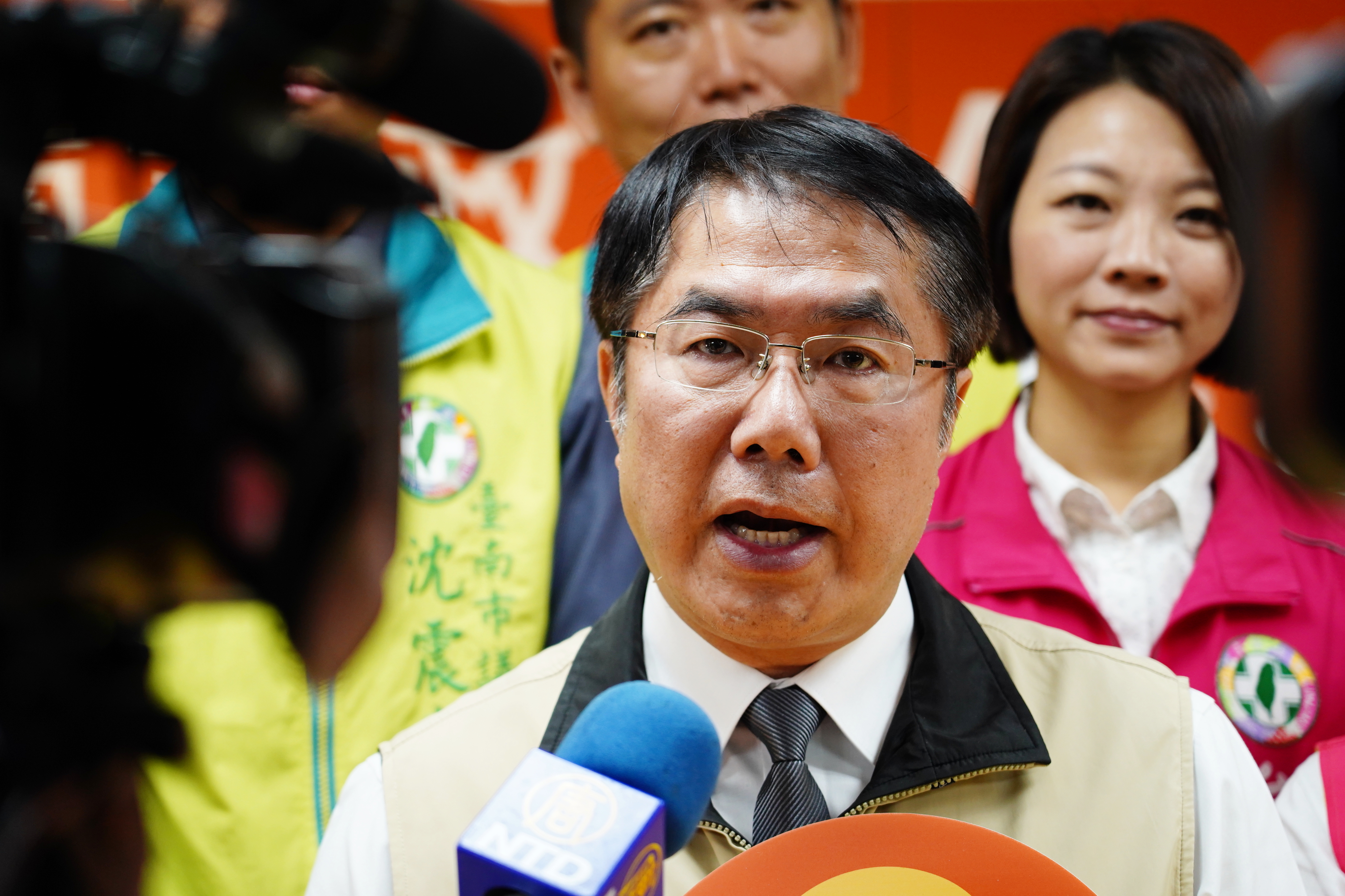 黃偉哲宣布醫療院所禁止探病，引起市民反彈。（本刊資料照）